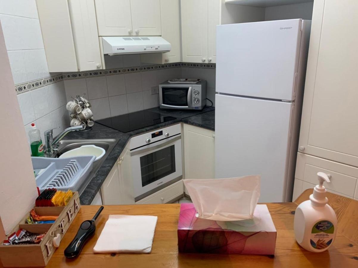 Comfortable 2 Bedroom Apartment In Popular Limnaria Gardens Пафос Экстерьер фото